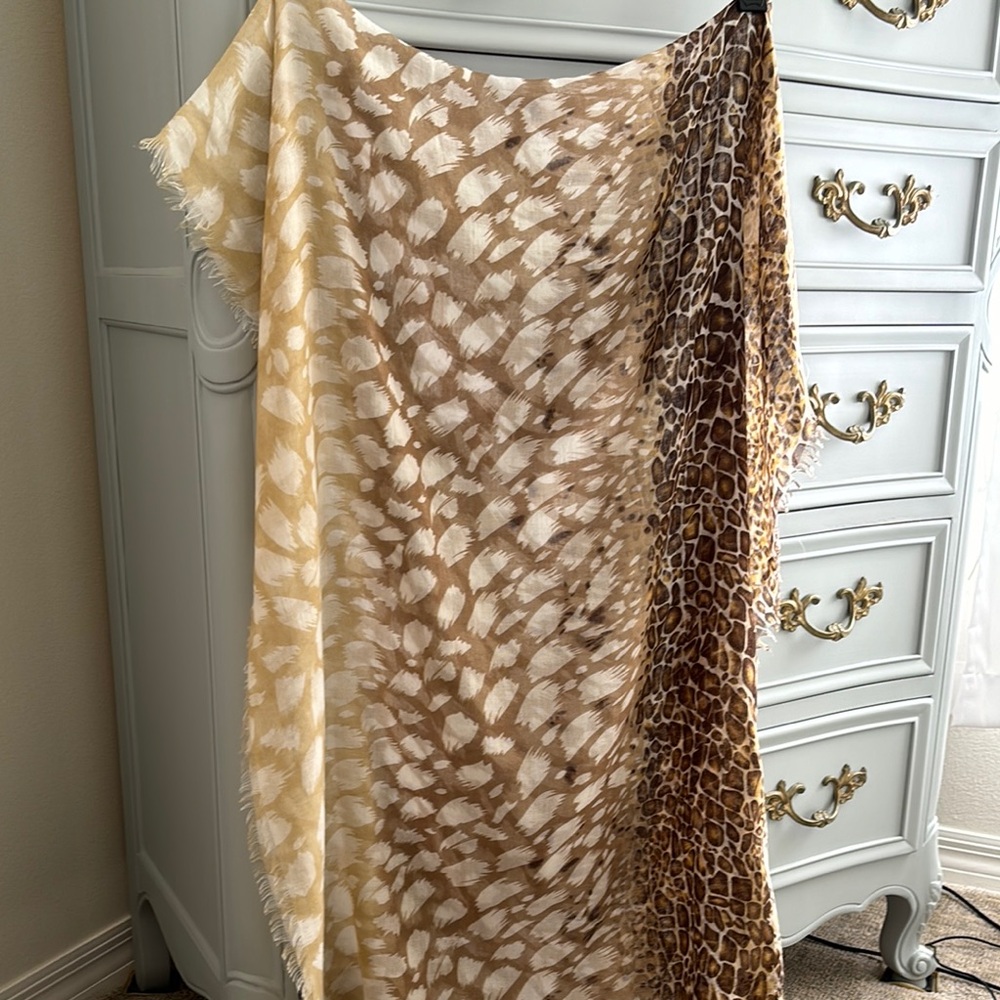 Large Lightweight Animal Print Nordstrom Scarf Shawl Wrap camel color ombré